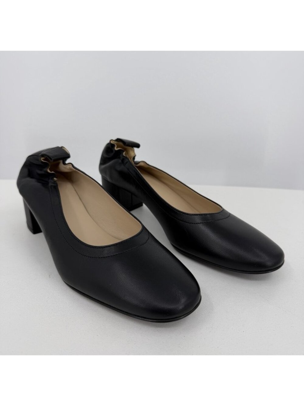 Everlane Italian Leather Day Heel size 6 Women's Black Elastic Back Comfort 997